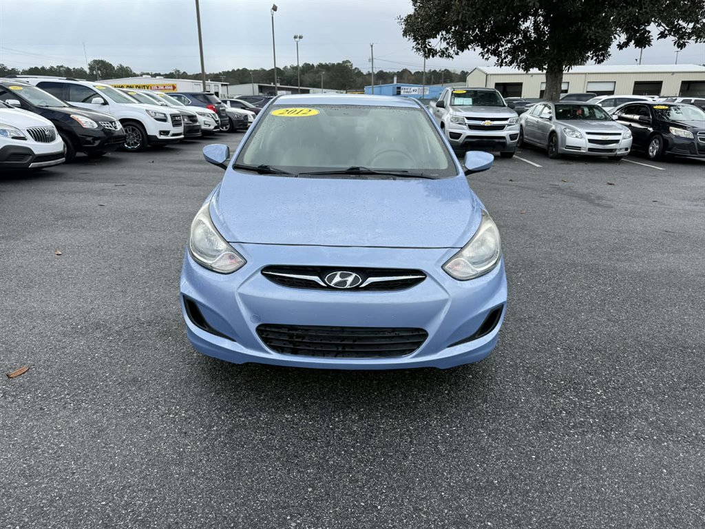 2012 Hyundai Accent GLS's photo