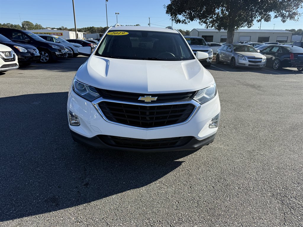 2019 Chevrolet Equinox LT's photo