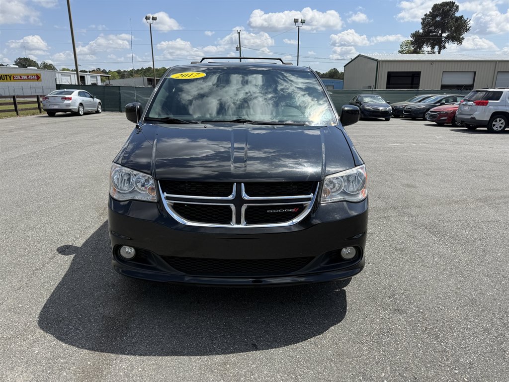 2017 Dodge Grand Caravan SXT's photo